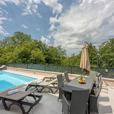 In * Nova Vas (Porec)