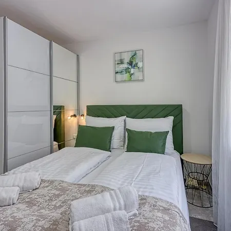 In * Nova Vas (Porec)